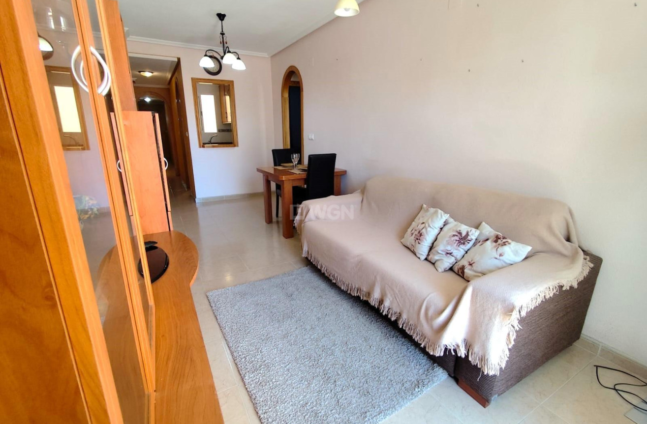 Odsprzedaż - Mieszkanie w bloku - Torrevieja - Centro