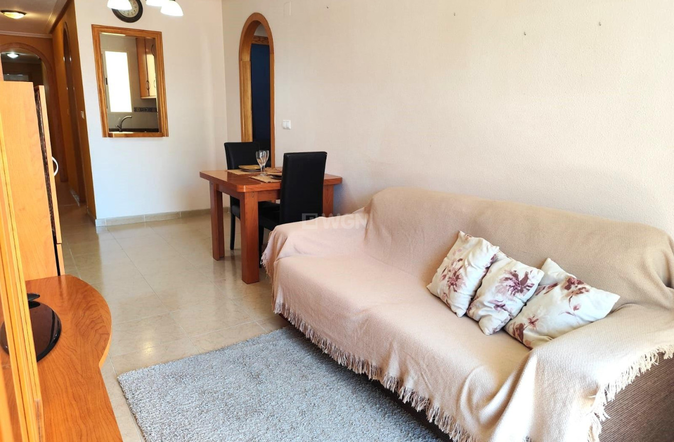 Odsprzedaż - Mieszkanie w bloku - Torrevieja - Centro