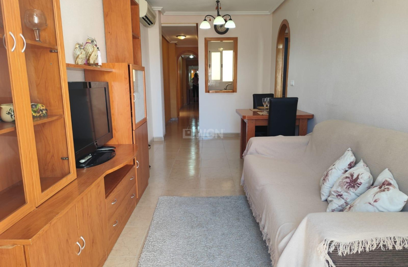 Odsprzedaż - Mieszkanie w bloku - Torrevieja - Centro