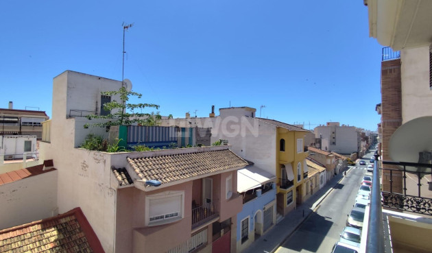 Odsprzedaż - Mieszkanie w bloku - Torrevieja - Centro