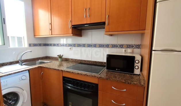 Odsprzedaż - Mieszkanie w bloku - Torrevieja - Centro