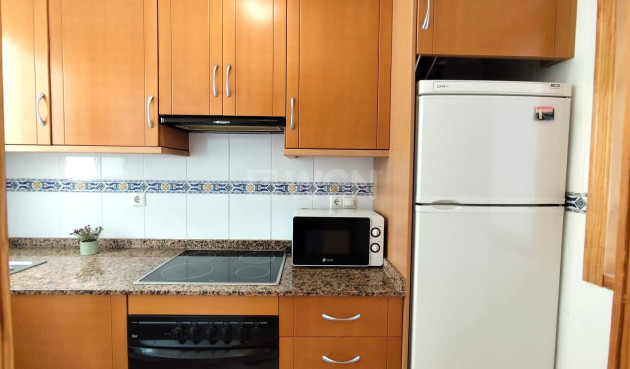 Odsprzedaż - Mieszkanie w bloku - Torrevieja - Centro