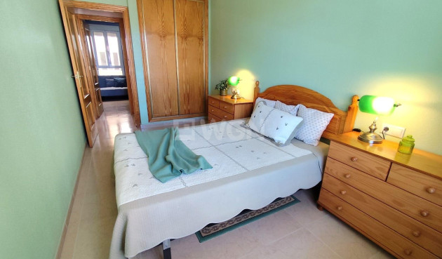 Odsprzedaż - Mieszkanie w bloku - Torrevieja - Centro