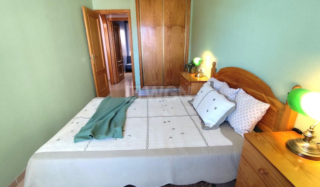 Odsprzedaż - Mieszkanie w bloku - Torrevieja - Centro