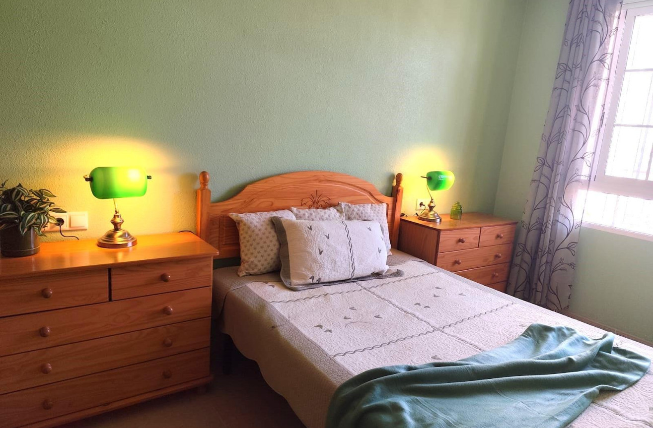 Odsprzedaż - Mieszkanie w bloku - Torrevieja - Centro