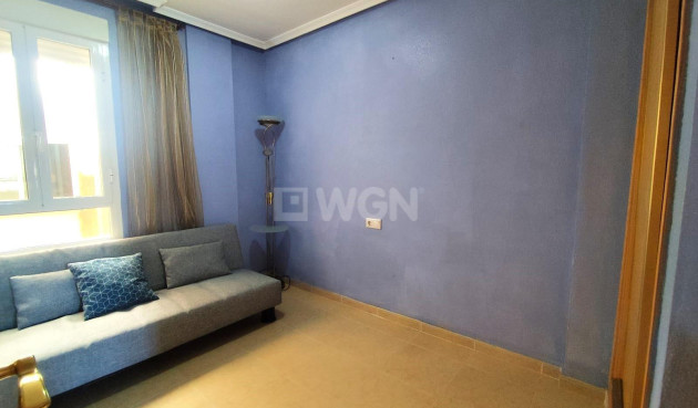 Odsprzedaż - Mieszkanie w bloku - Torrevieja - Centro