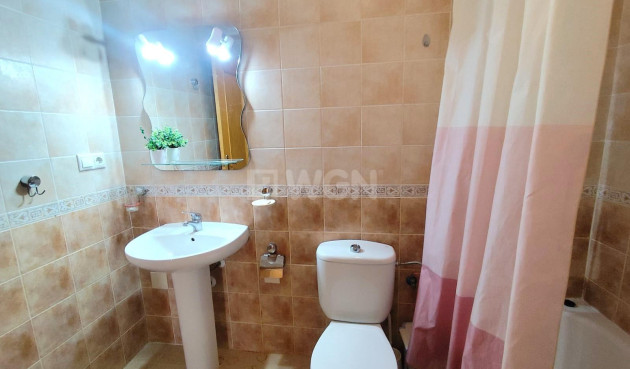 Odsprzedaż - Mieszkanie w bloku - Torrevieja - Centro