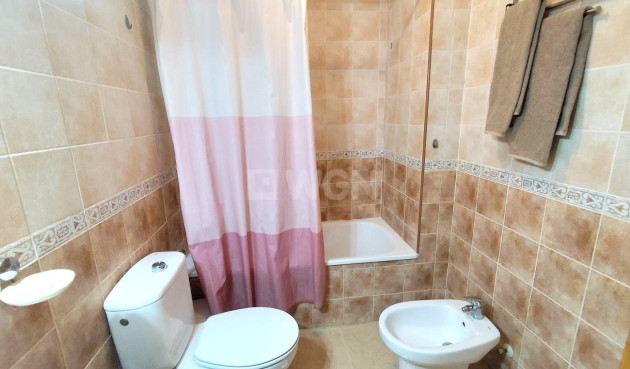 Odsprzedaż - Mieszkanie w bloku - Torrevieja - Centro