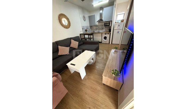 Odsprzedaż - Bungalow - Torrevieja - Los Balcones - Los Altos del Edén