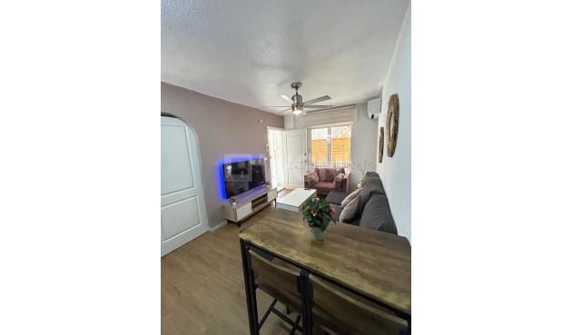 Odsprzedaż - Bungalow - Torrevieja - Los Balcones - Los Altos del Edén