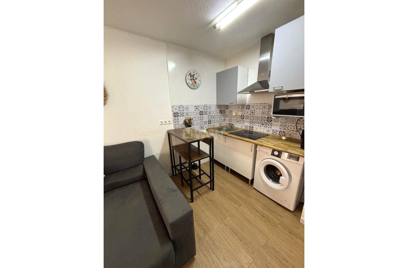 Odsprzedaż - Bungalow - Torrevieja - Los Balcones - Los Altos del Edén