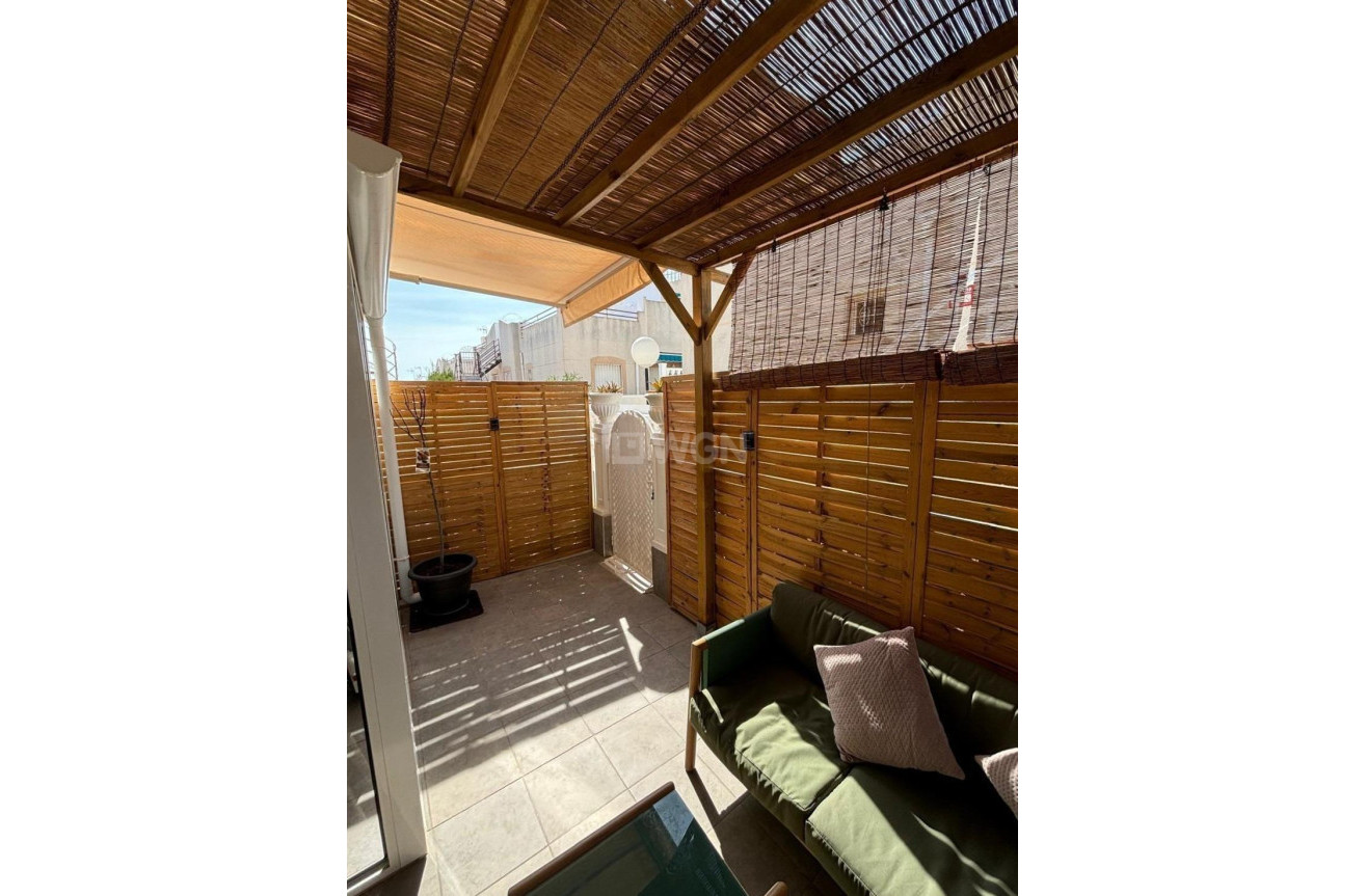 Odsprzedaż - Bungalow - Torrevieja - Los Balcones - Los Altos del Edén