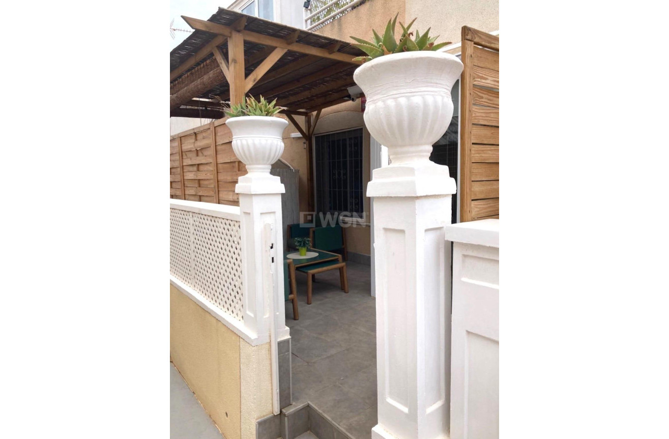 Odsprzedaż - Bungalow - Torrevieja - Los Balcones - Los Altos del Edén