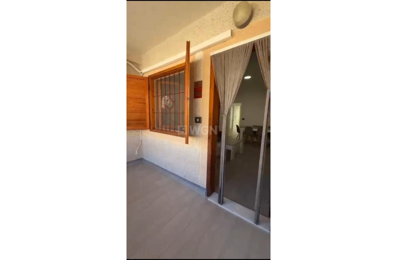 Odsprzedaż - Mieszkanie w bloku - Torrevieja - Acequion
