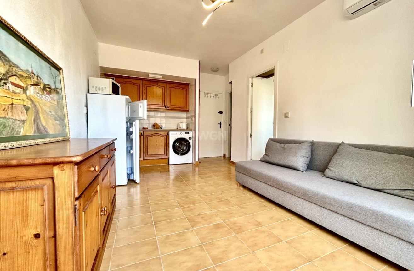 Odsprzedaż - Mieszkanie w bloku - Torrevieja - Costa Blanca
