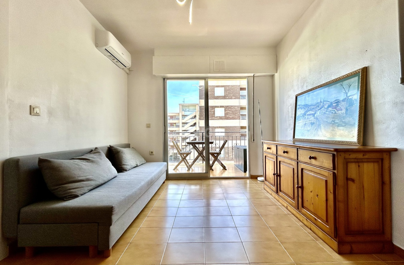 Odsprzedaż - Mieszkanie w bloku - Torrevieja - Costa Blanca