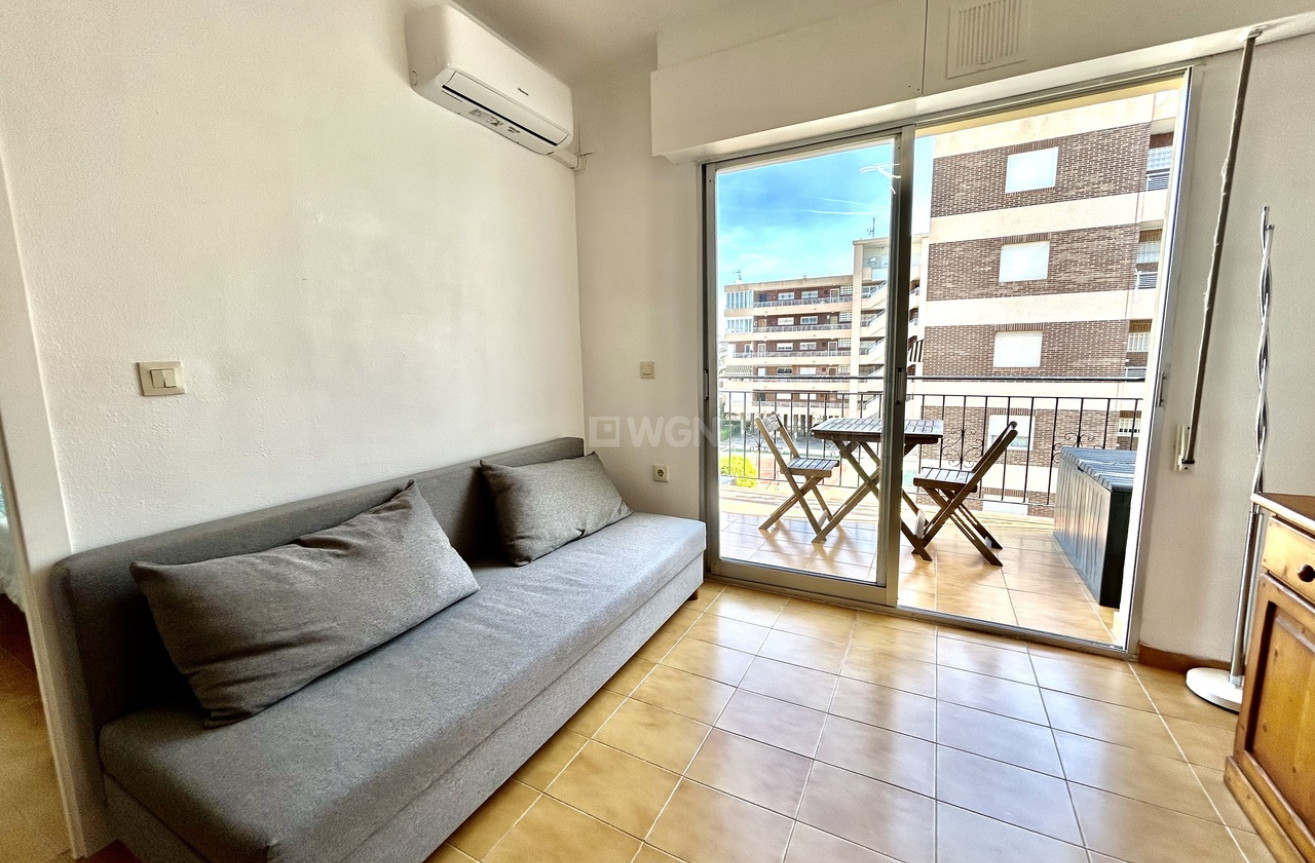 Odsprzedaż - Mieszkanie w bloku - Torrevieja - Costa Blanca