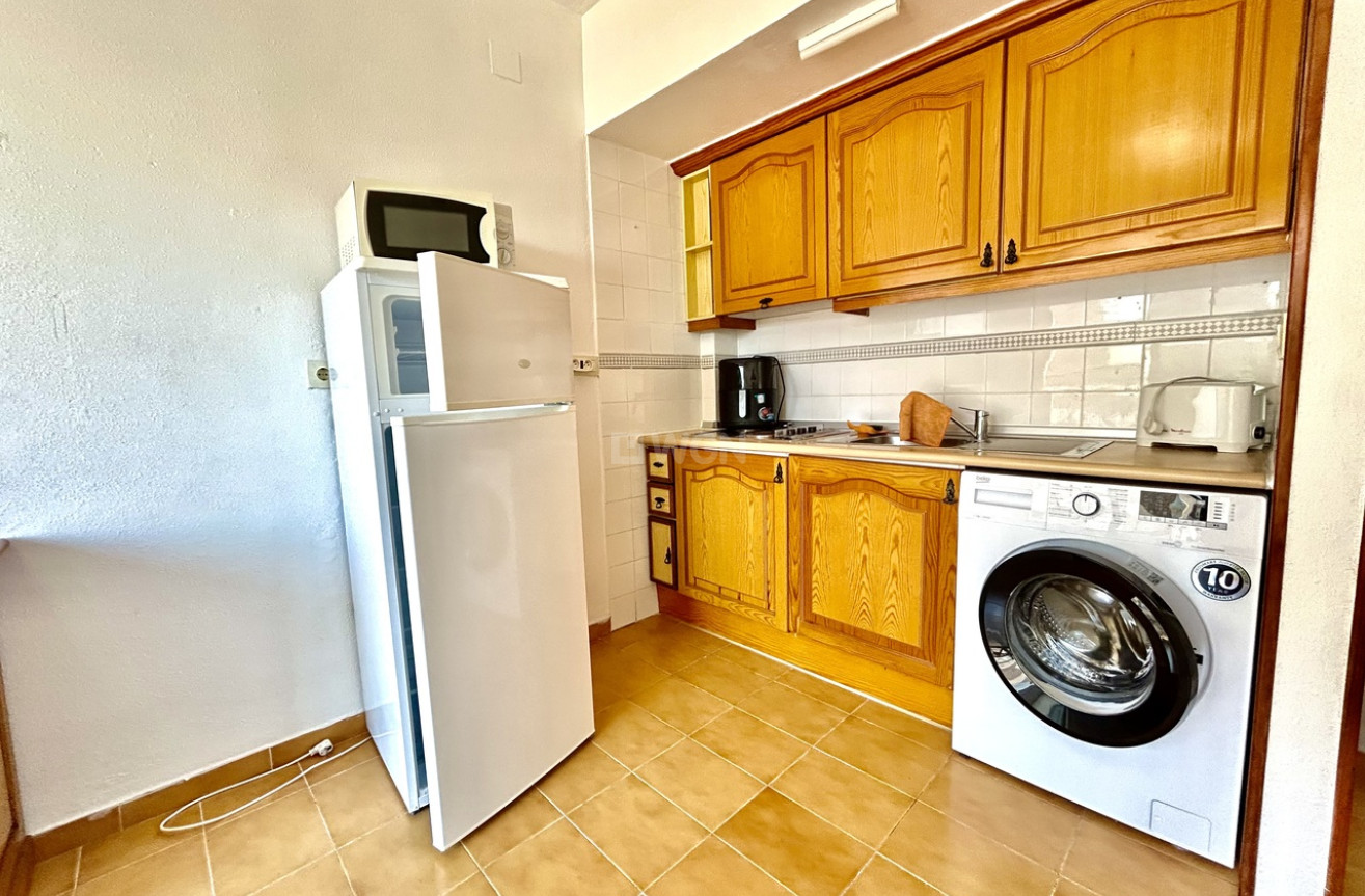 Odsprzedaż - Mieszkanie w bloku - Torrevieja - Costa Blanca