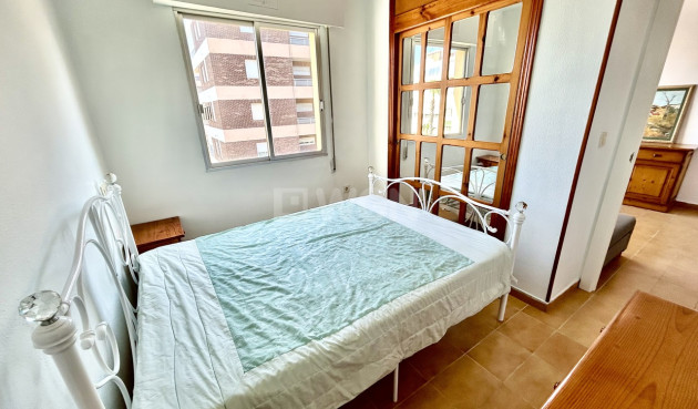 Odsprzedaż - Mieszkanie w bloku - Torrevieja - Costa Blanca