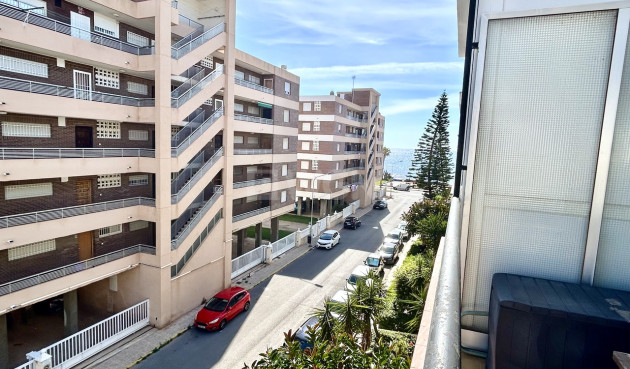 Odsprzedaż - Mieszkanie w bloku - Torrevieja - Costa Blanca