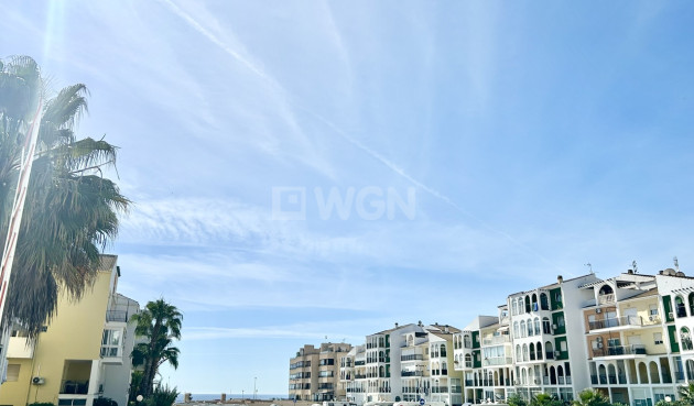 Odsprzedaż - Mieszkanie w bloku - Torrevieja - Costa Blanca