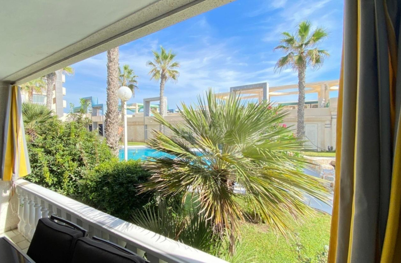 Odsprzedaż - Mieszkanie w bloku - Torrevieja - Torre La Mata