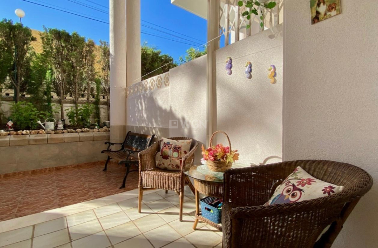 Odsprzedaż - Mieszkanie w bloku - Torrevieja - Torre La Mata