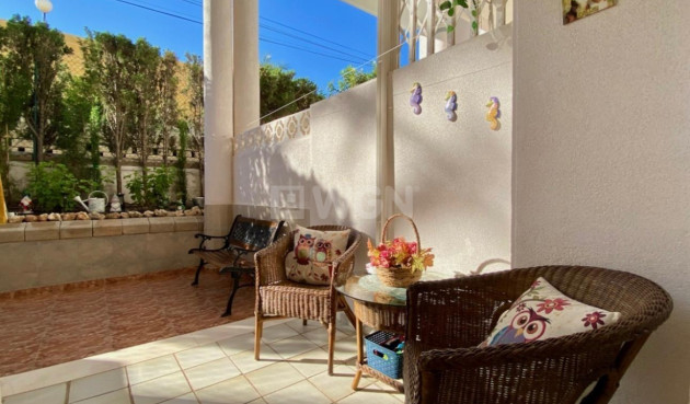 Odsprzedaż - Mieszkanie w bloku - Torrevieja - Torre La Mata