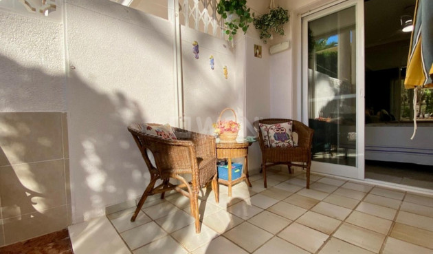 Odsprzedaż - Mieszkanie w bloku - Torrevieja - Torre La Mata