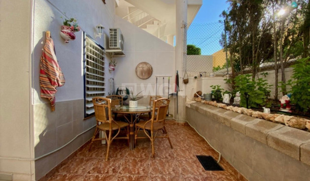Odsprzedaż - Mieszkanie w bloku - Torrevieja - Torre La Mata