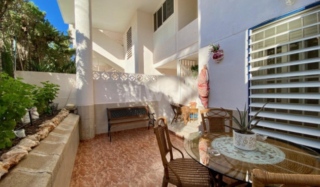 Odsprzedaż - Mieszkanie w bloku - Torrevieja - Torre La Mata