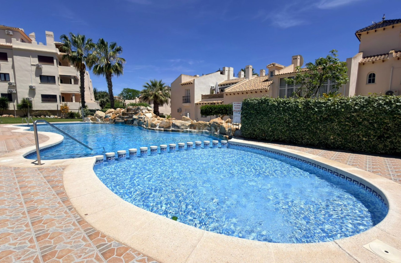 Resale - Villa - Las Ramblas Golf - Inland