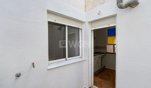 Odsprzedaż - Mieszkanie w bloku - Torrevieja - El Limonar