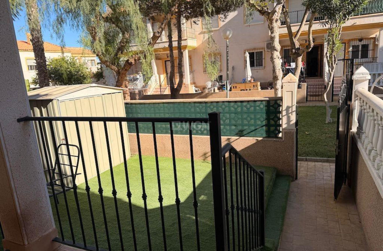 Odsprzedaż - Bungalow - Orihuela Costa - Costa Blanca