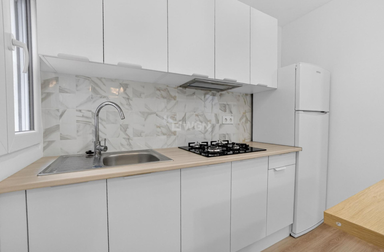 Odsprzedaż - Mieszkanie w bloku - Torrevieja - Centro