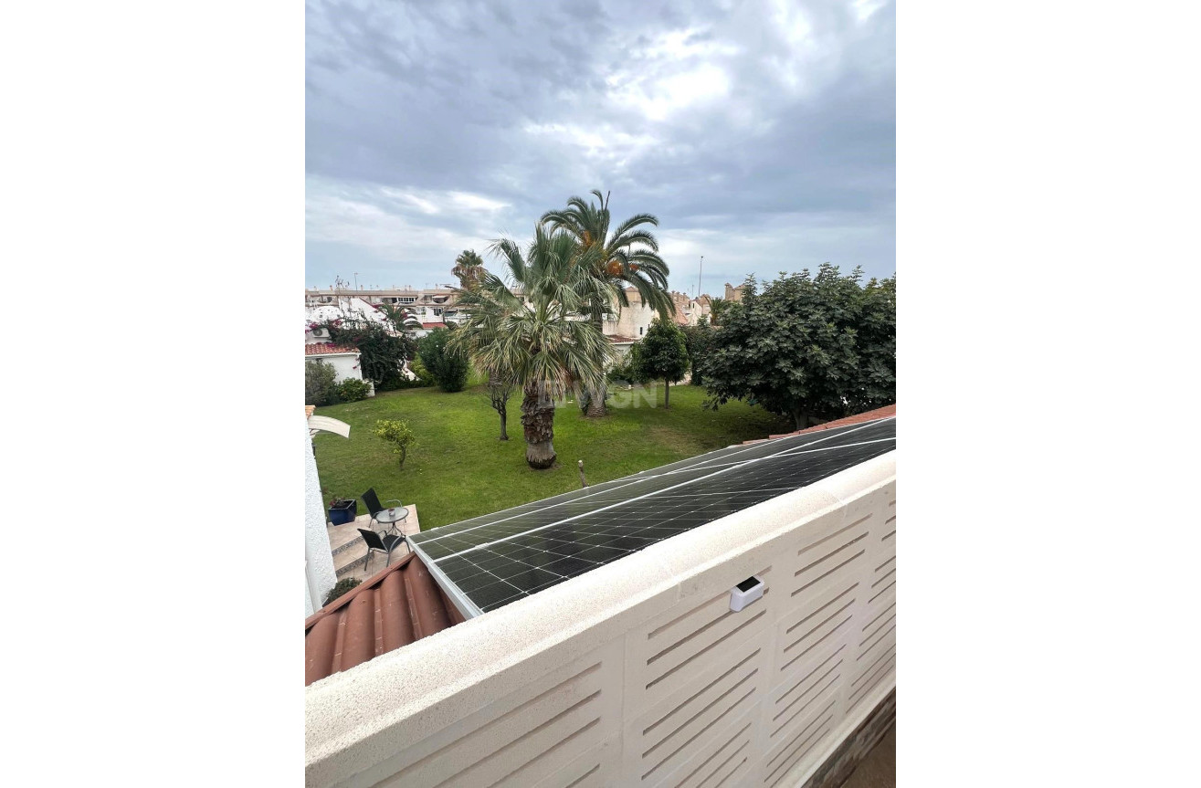 Odsprzedaż - Villa - Orihuela Costa - Playa Flamenca