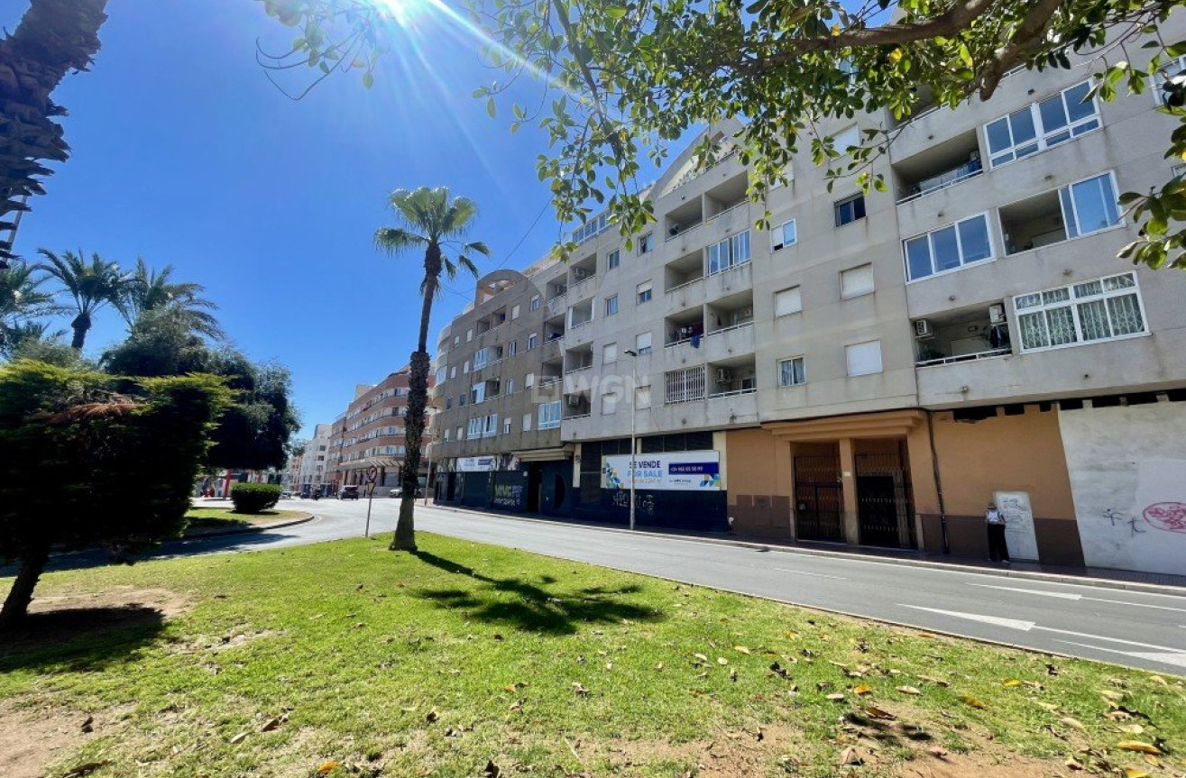 Odsprzedaż - Daszek - Torrevieja - Costa Blanca