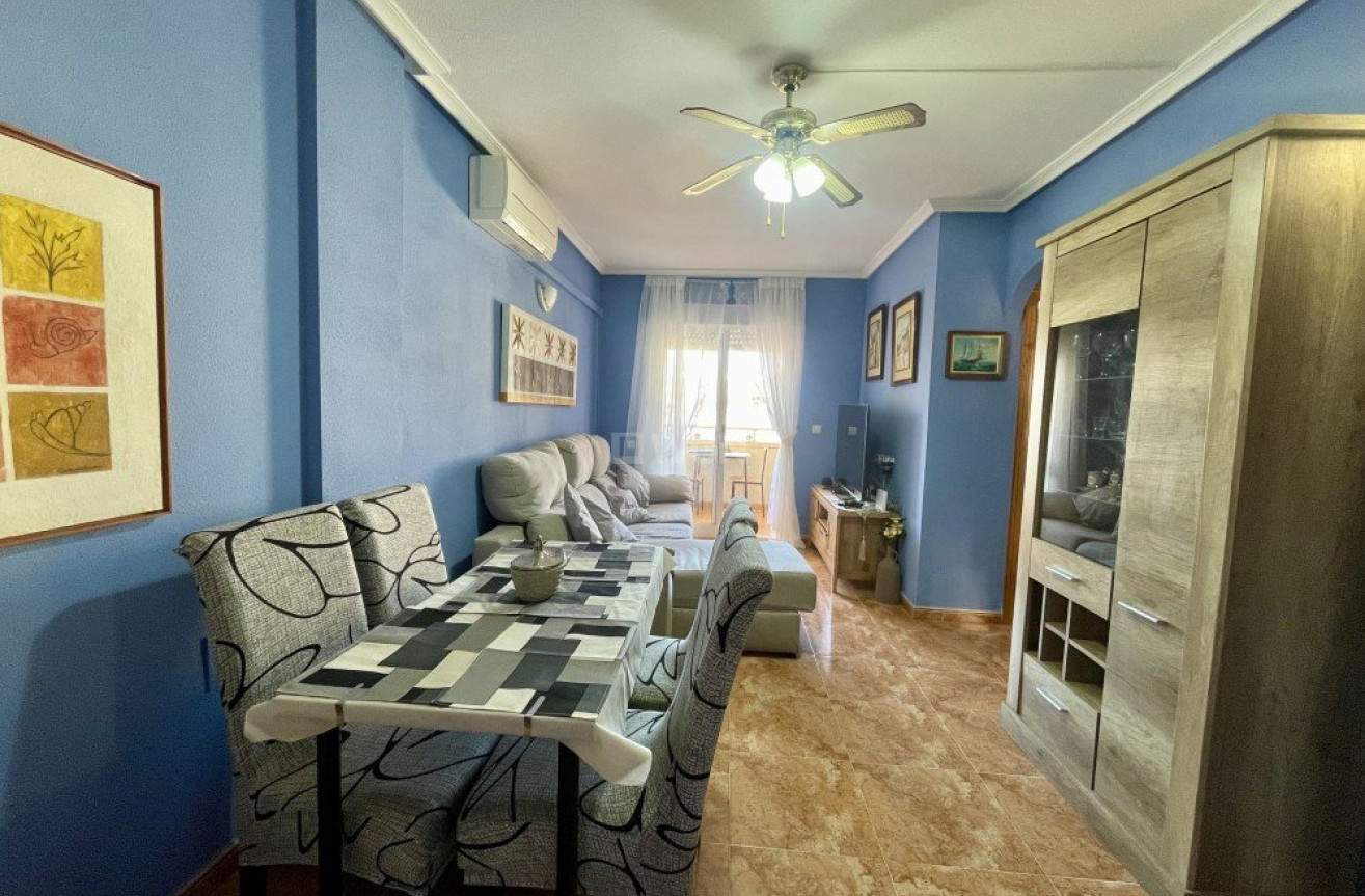 Odsprzedaż - Daszek - Torrevieja - Costa Blanca