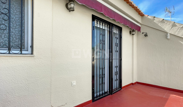 Odsprzedaż - Kamienica - Torrevieja - Costa Blanca
