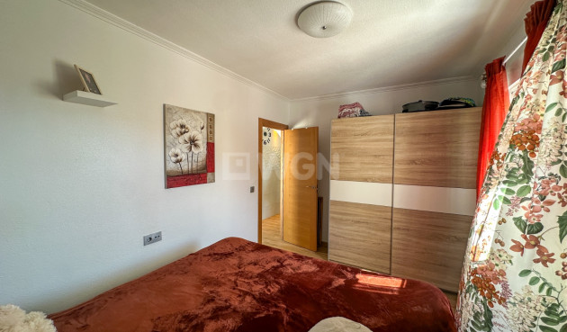 Odsprzedaż - Kamienica - Torrevieja - Costa Blanca