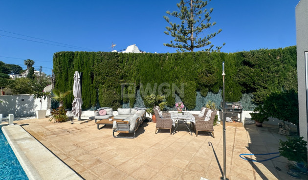 Odsprzedaż - Kamienica - Torrevieja - Costa Blanca