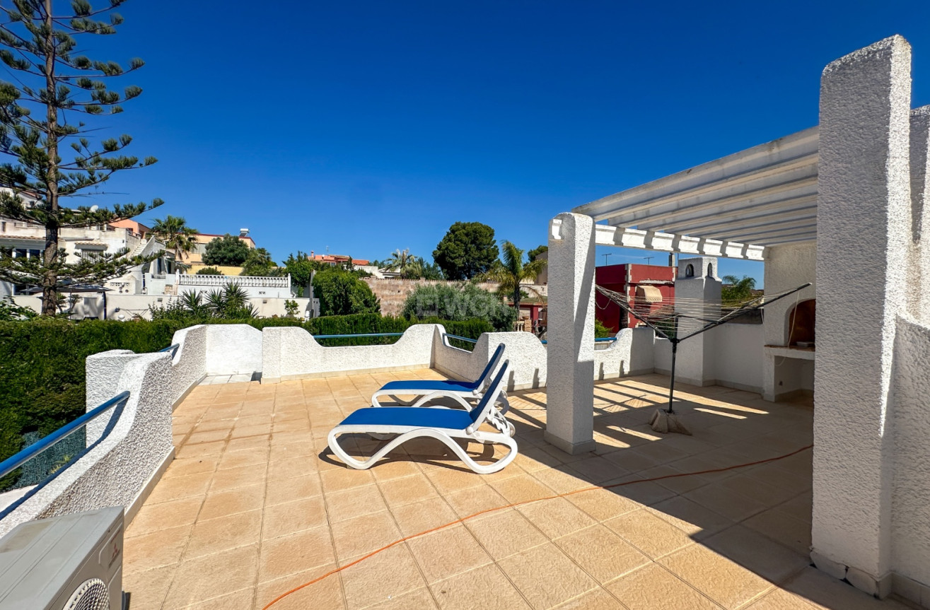 Odsprzedaż - Kamienica - Torrevieja - Costa Blanca