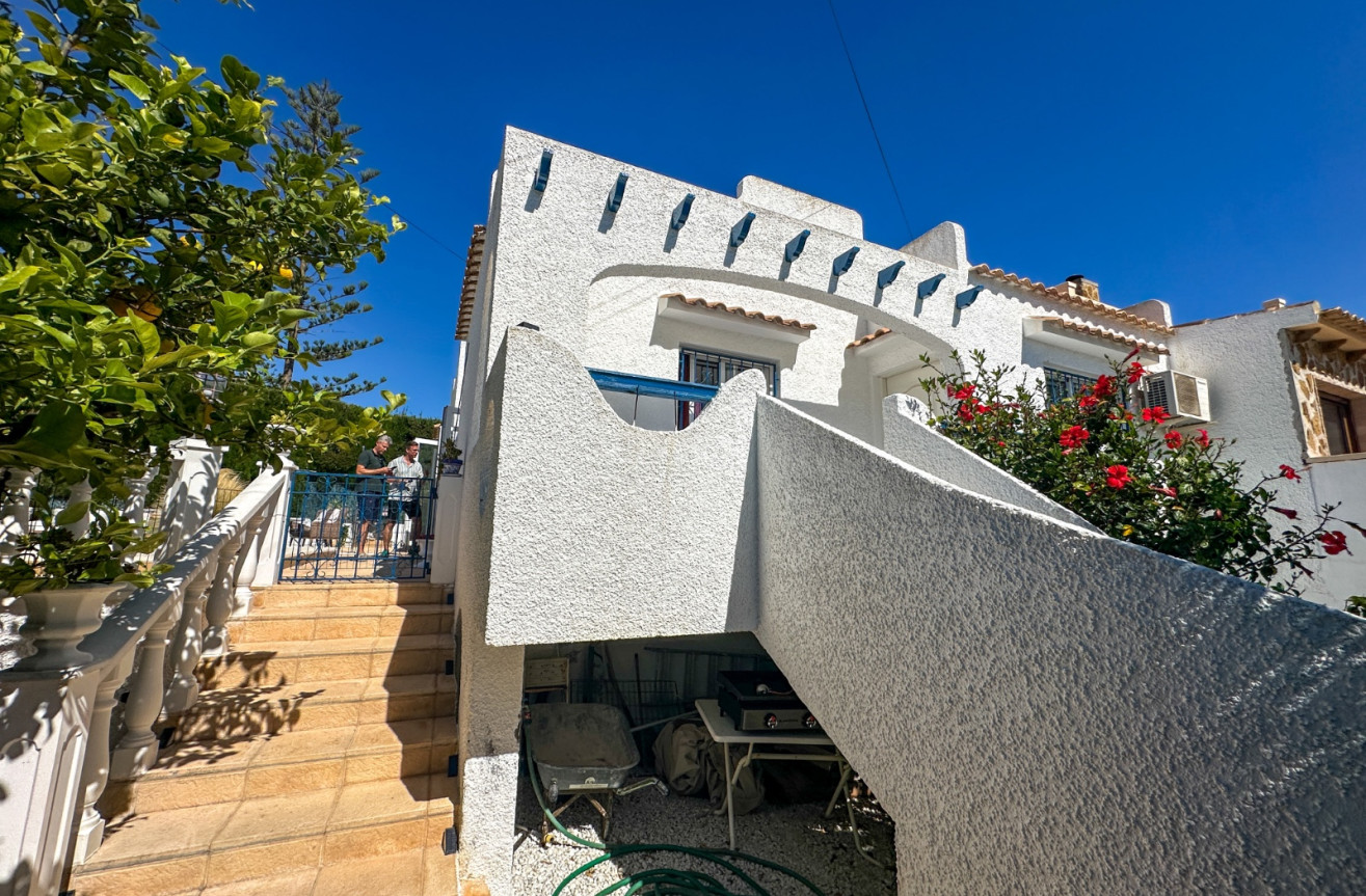 Odsprzedaż - Kamienica - Torrevieja - Costa Blanca