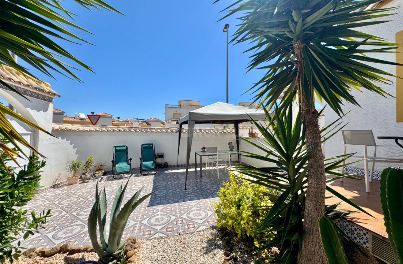 Odsprzedaż - Kamienica - Orihuela Costa - Los Altos
