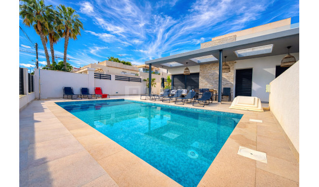Wiederverkauf - Villa - Los Balcones - Costa Blanca
