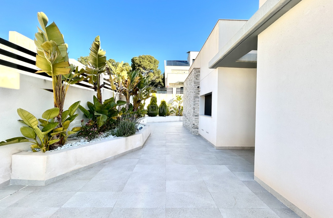 Wiederverkauf - Villa - Los Balcones - Costa Blanca