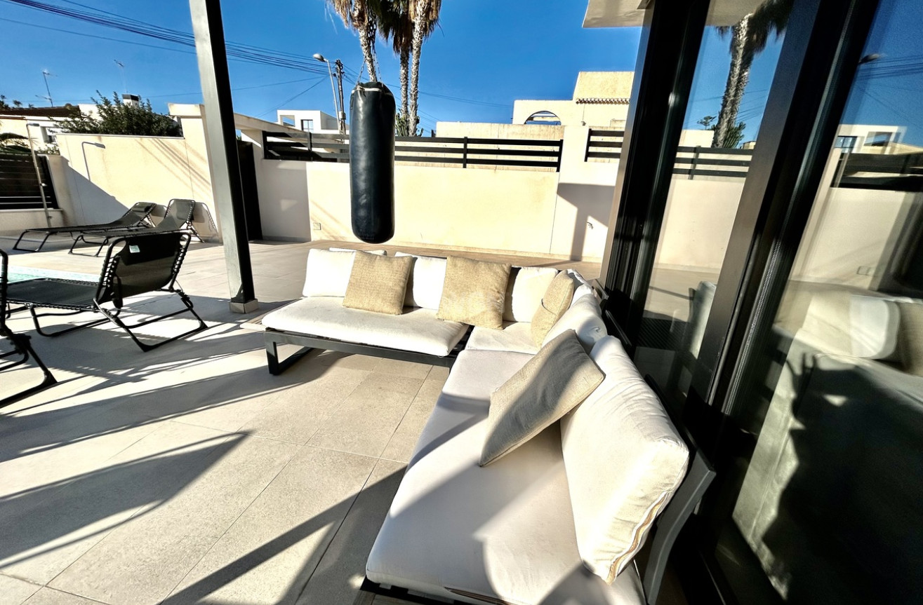 Wiederverkauf - Villa - Los Balcones - Costa Blanca