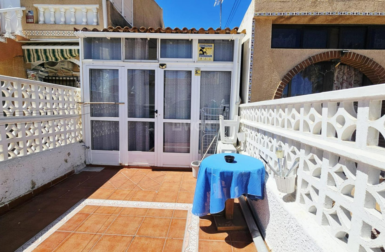 Odsprzedaż - Bungalow - Torrevieja - Nueva Torrevieja