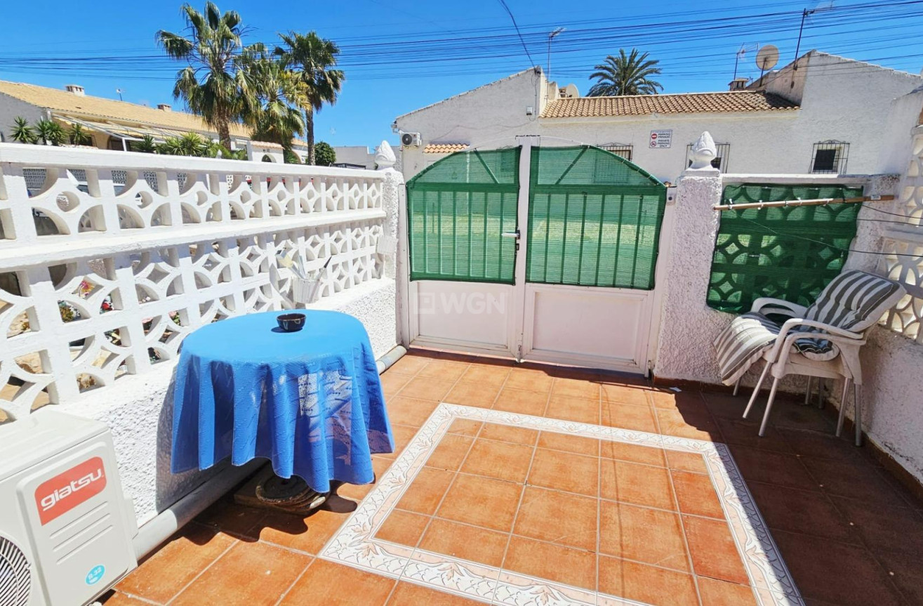Odsprzedaż - Bungalow - Torrevieja - Nueva Torrevieja