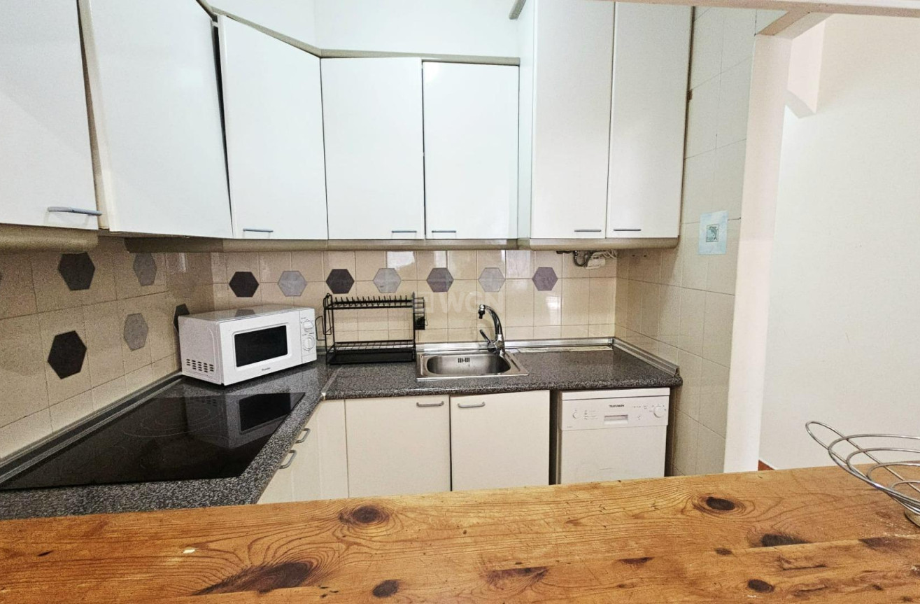 Odsprzedaż - Bungalow - Torrevieja - Nueva Torrevieja